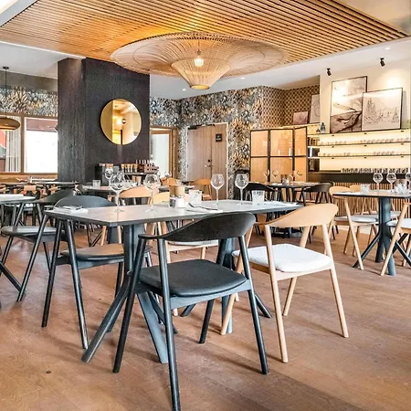 Hotel Novotel Mont-blanc 4*