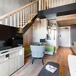 Hotel Novotel Mont-blanc 4*