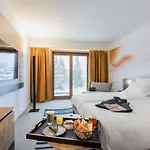 Novotel Mont-blanc メジェーヴ