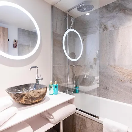 Novotel Mont-blanc 4*