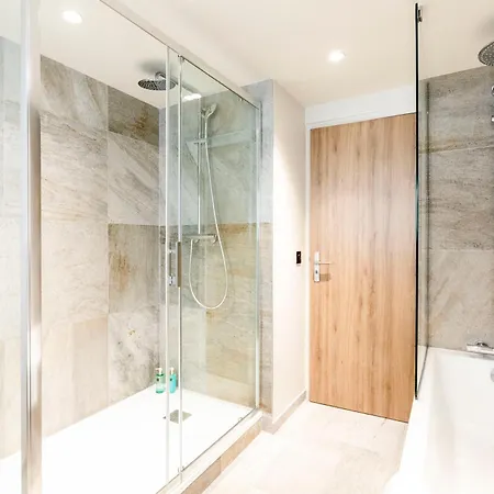 Novotel Mont-blanc Szálloda 4*