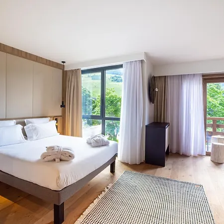 Szálloda Novotel Mont-blanc 4*