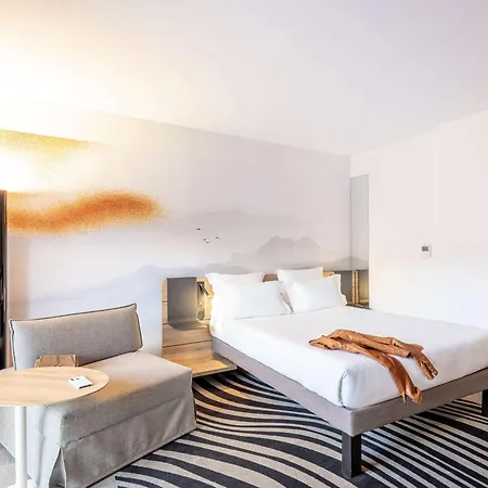Novotel Mont-blanc Hotel 4*