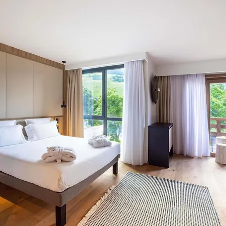 酒店 Novotel Mont-blanc 4*