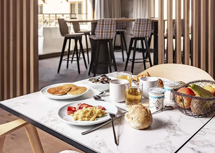 Novotel Mont-blanc 酒店 梅杰夫