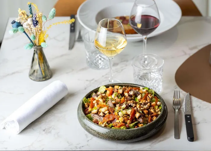 Novotel Mont-blanc 4* מגב